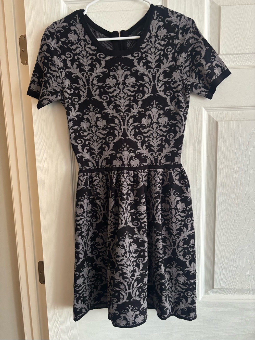 Women's Black and Gray Short Sleeve Fit & Flare Dress